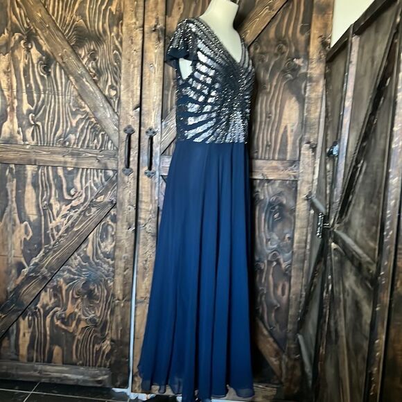 NWT J Kara Women's Plus Size Beaded Maxi Navy Mercury Dress Sz- 16P - Picture 9 of 15